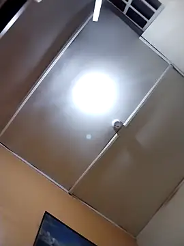 Snapshot of Kevinpiedra23 chatting on 12/19/25, 02:37 Kevinpiedra23 online show from 12/19/25, 02:37