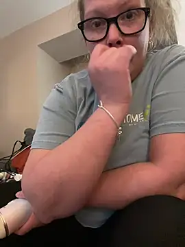 kissmyarch online show from 03/29/26, 11:39