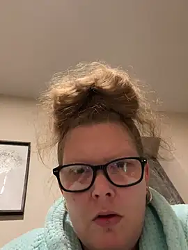 kissmyarch online show from 01/12/26, 12:39