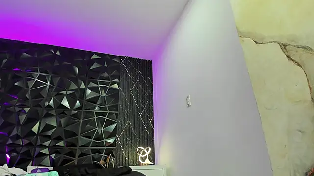 AriadnaLoren online show from 04/06/26, 04:46