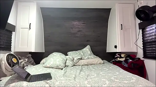 YareliON online show from 01/08/26, 04:57