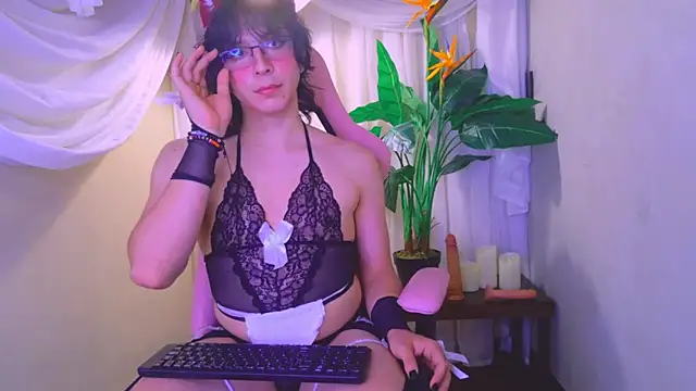 Shelly bat online show from 03/19/26, 10:43