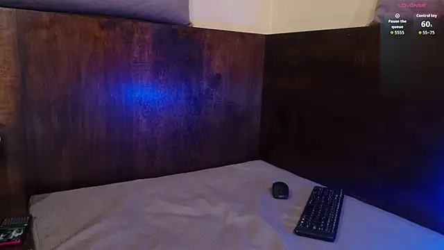 Shelly bat online show from 02/06/26, 10:50