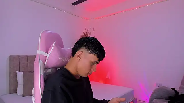 Michael Jordan zz online show from 07/25/26, 12:44