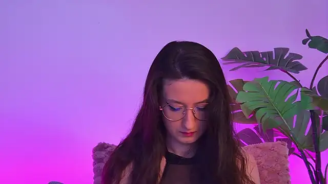 TheaMalekoo online show from 03/16/26, 07:45