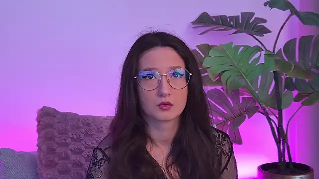 TheaMalekoo online show from 04/14/26, 07:02