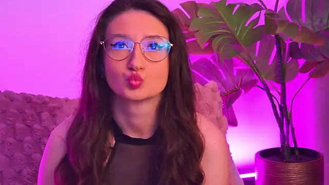 TheaMalekoo online show from 03/30/26, 06:59