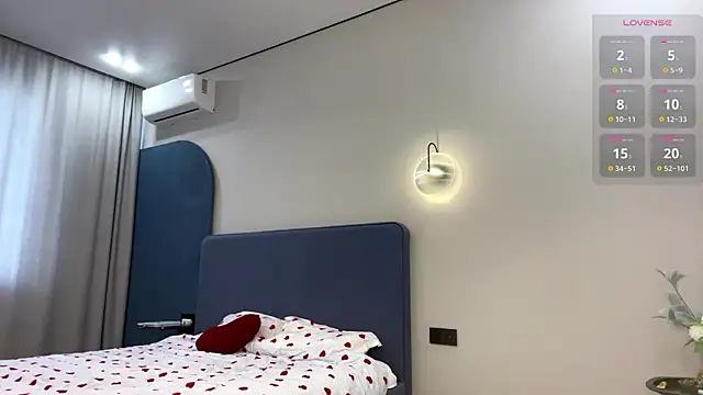 SepiahLune online show from 02/26/26, 08:14