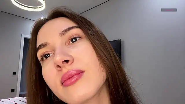 SepiahLune online show from 02/10/26, 08:02