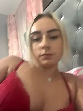 ScarletJ  online show from 12/14/25, 01:01