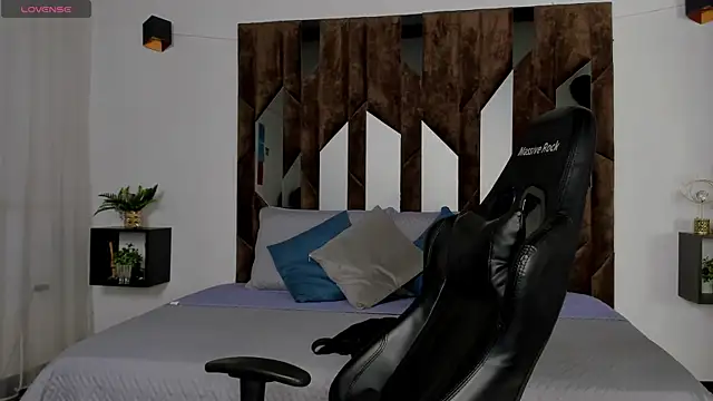 J king   online show from 04/08/26, 11:17