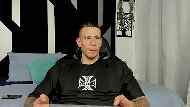 Snapshot of J_king__ chatting on 02/05/26, 11:00 J king online show from 02/05/26, 11:00