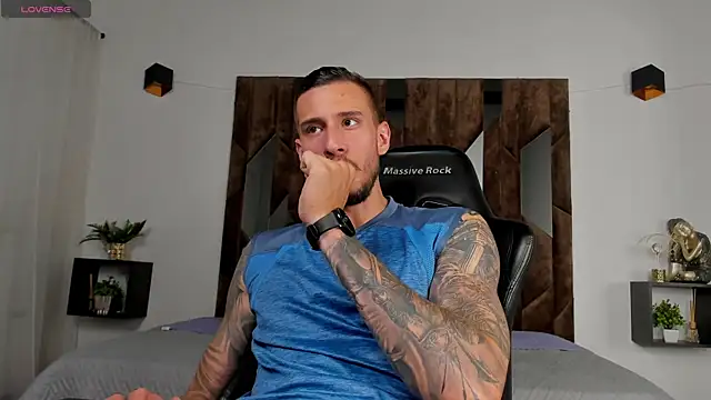 J king   online show from 04/13/26, 08:13