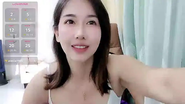 Leila-11 online show from 06/12/26, 12:19