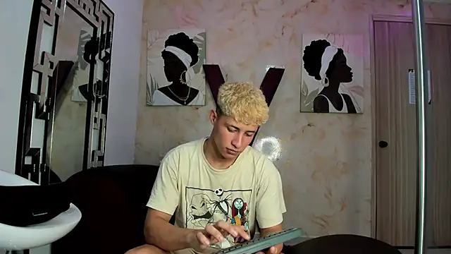 YOUNG GUYS1 online show from 04/10/26, 07:26