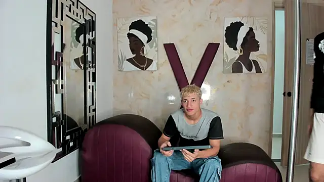 YOUNG GUYS1 online show from 04/03/26, 01:17