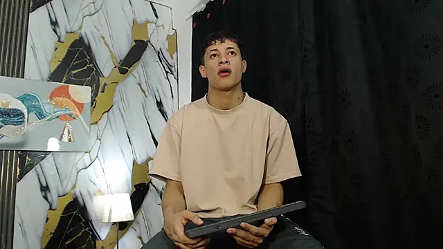 YOUNG GUYS1 online show from 03/11/26, 07:46