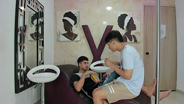 YOUNG GUYS1 online show from 05/31/26, 07:36