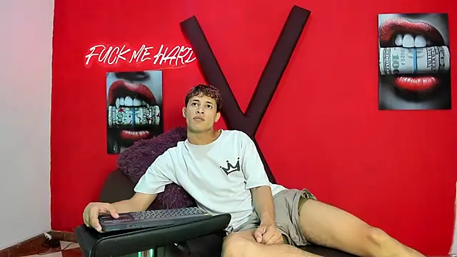 YOUNG GUYS1 online show from 02/24/26, 01:17