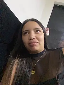 liliymike19 online show from 12/21/25, 02:13