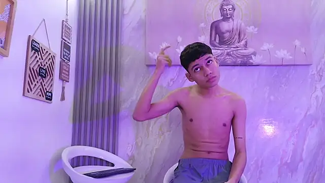 HORNY PRETTY online show from 04/19/26, 01:12