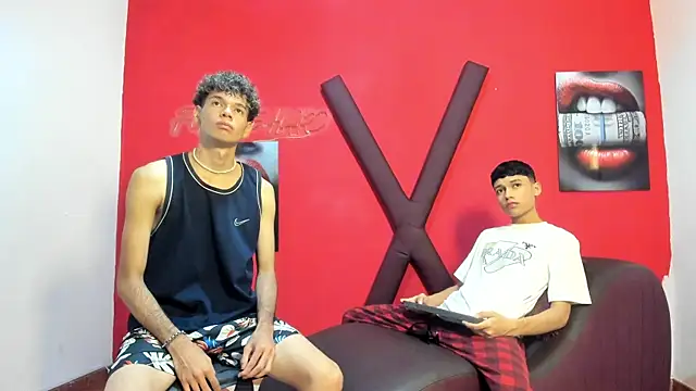 HORNY PRETTY online show from 04/29/26, 07:23