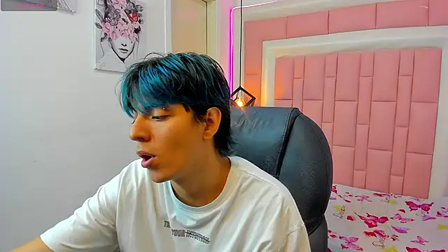 CodyTaylor  online show from 12/17/25, 12:54