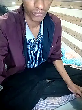 Snapshot of xoupleaura chatting on 12/16/25, 10:30 xoupleaura online show from 12/16/25, 10:30