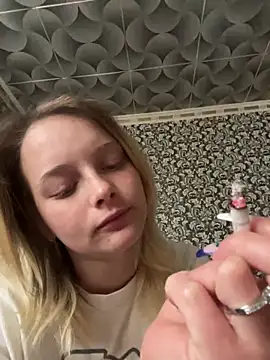 Barbika19 online show from 04/15/26, 01:15