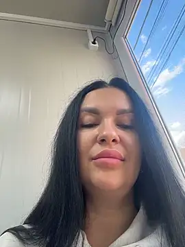 Snapshot of MeganBlueq chatting on 01/06/26, 12:09 MeganBlueq online show from 01/06/26, 12:09