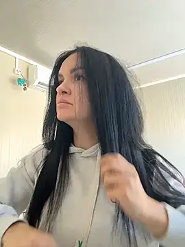 Snapshot of MeganBlueq chatting on 01/12/26, 11:06 MeganBlueq online show from 01/12/26, 11:06