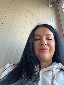 Snapshot of MeganBlueq chatting on 01/07/26, 11:48 MeganBlueq online show from 01/07/26, 11:48