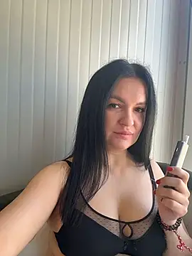 MeganBlueq online show from 03/25/26, 10:47