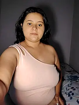 Snapshot of alexacurvy05 chatting on 01/09/26, 09:33 alexacurvy05 online show from 01/09/26, 09:33