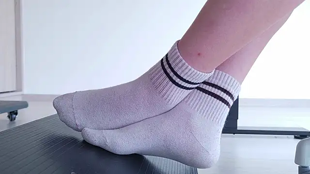 Snapshot of Feetbeth chatting on 06/15/26, 02:28 Feetbeth online show from 06/15/26, 02:28