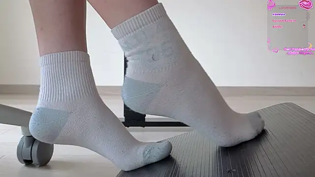 Feetbeth online show from 04/13/26, 05:17