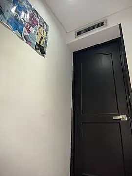 Annyhathatway online show from 01/07/26, 10:59