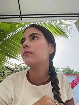 Valeria-escobar online show from 05/20/26, 11:29