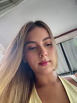 Valeria-escobar online show from 06/10/26, 12:39