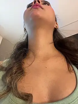 Valeria-escobar online show from 02/25/26, 01:44