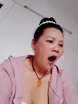 Snapshot of Cako-naka chatting on 02/18/26, 09:17 Cako-naka online show from 02/18/26, 09:17