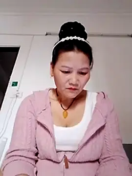 Snapshot of Cako-naka chatting on 02/19/26, 02:08 Cako-naka online show from 02/19/26, 02:08