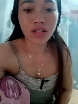 Snapshot of little-effy chatting on 07/17/26, 11:46 little-effy online show from 07/17/26, 11:46