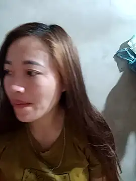 little-effy online show from 03/28/26, 10:49