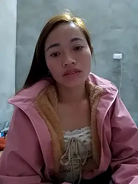 little-effy online show from 12/18/25, 08:12