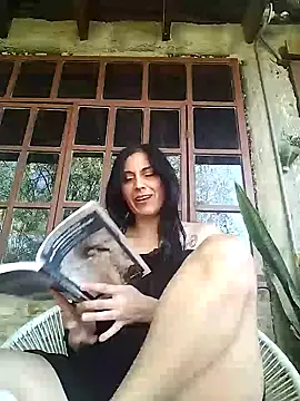 Snapshot of DommeVioleta chatting on 05/09/26, 10:35 DommeVioleta online show from 05/09/26, 10:35