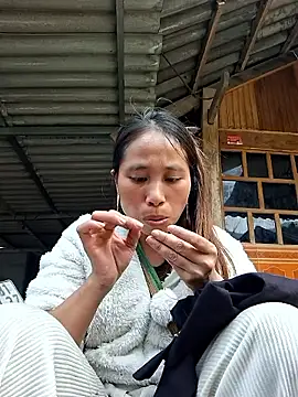 jikey- online show from 02/15/26, 09:08