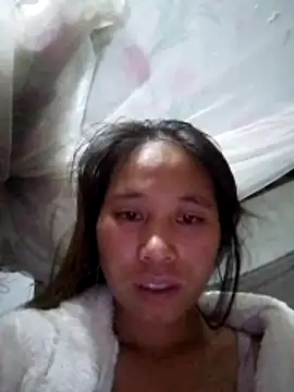 Snapshot of jikey- chatting on 12/15/25, 10:04 jikey- online show from 12/15/25, 10:04