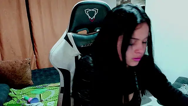 milk hot mafe online show from 02/15/26, 04:13