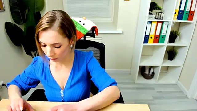 DakotaShelton online show from 12/21/25, 06:04